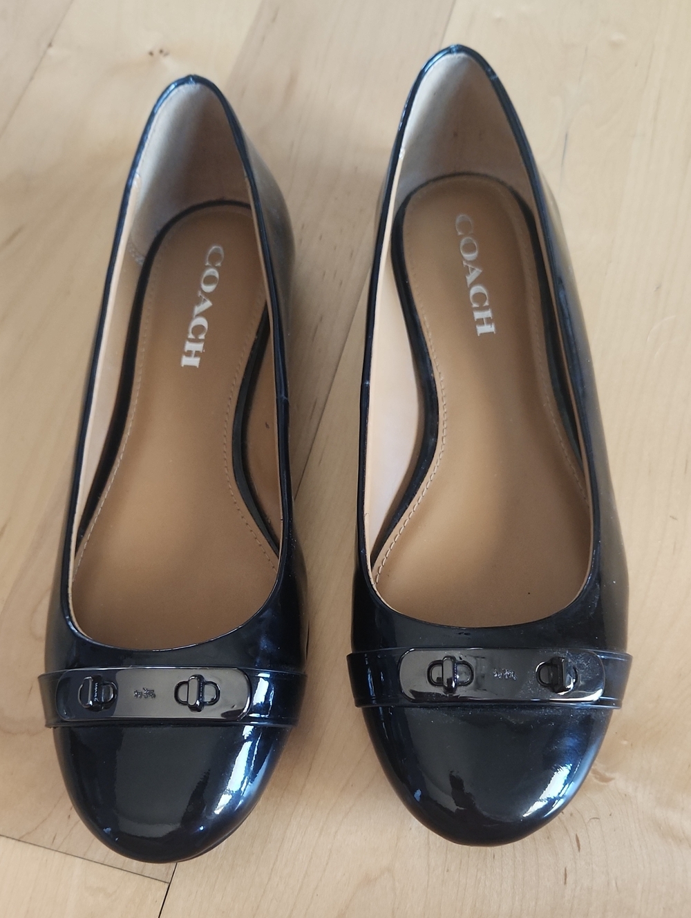 Coach Oswald Black Patent Leather Ballet Flats with Signature Hardware sz 8 B 38 - Picture 7 of 7
